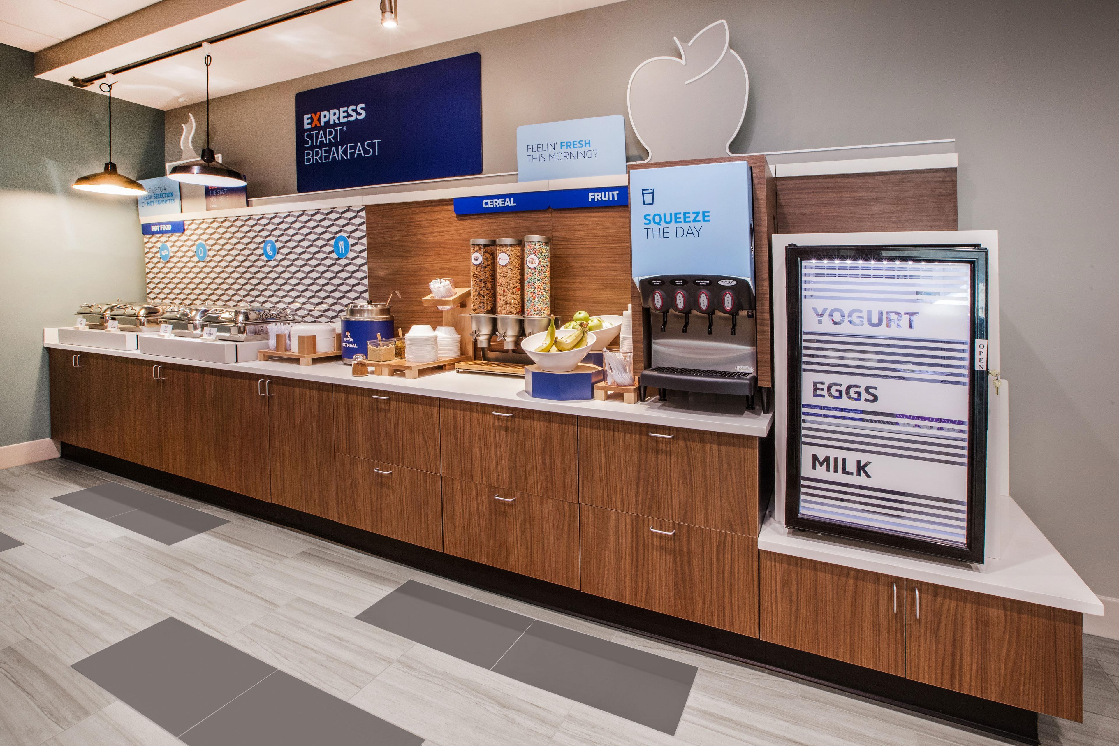 Holiday Inn Express Hotel & Suites Dublin By Ihg Exterior foto