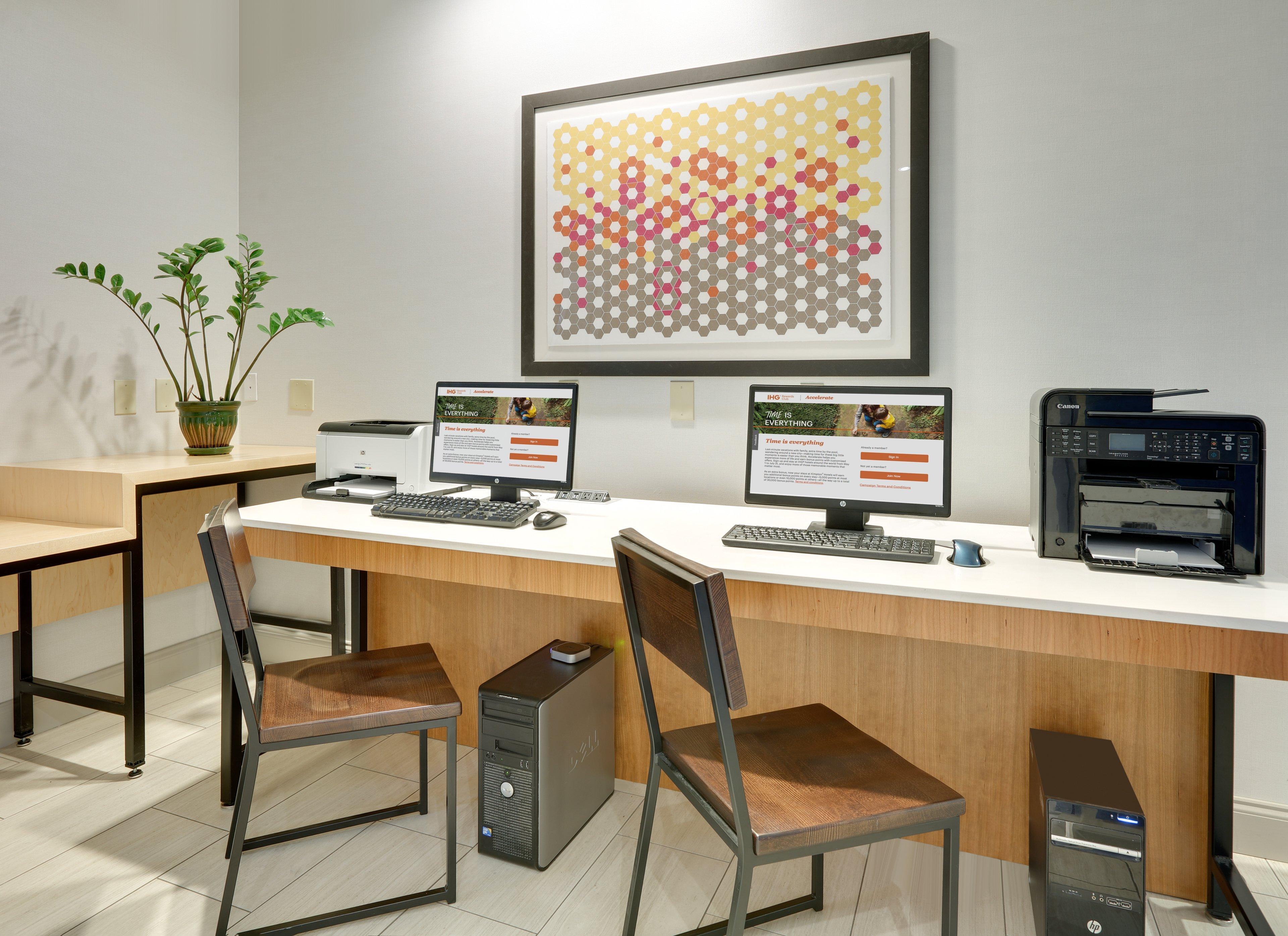Holiday Inn Express Hotel & Suites Dublin By Ihg Exterior foto