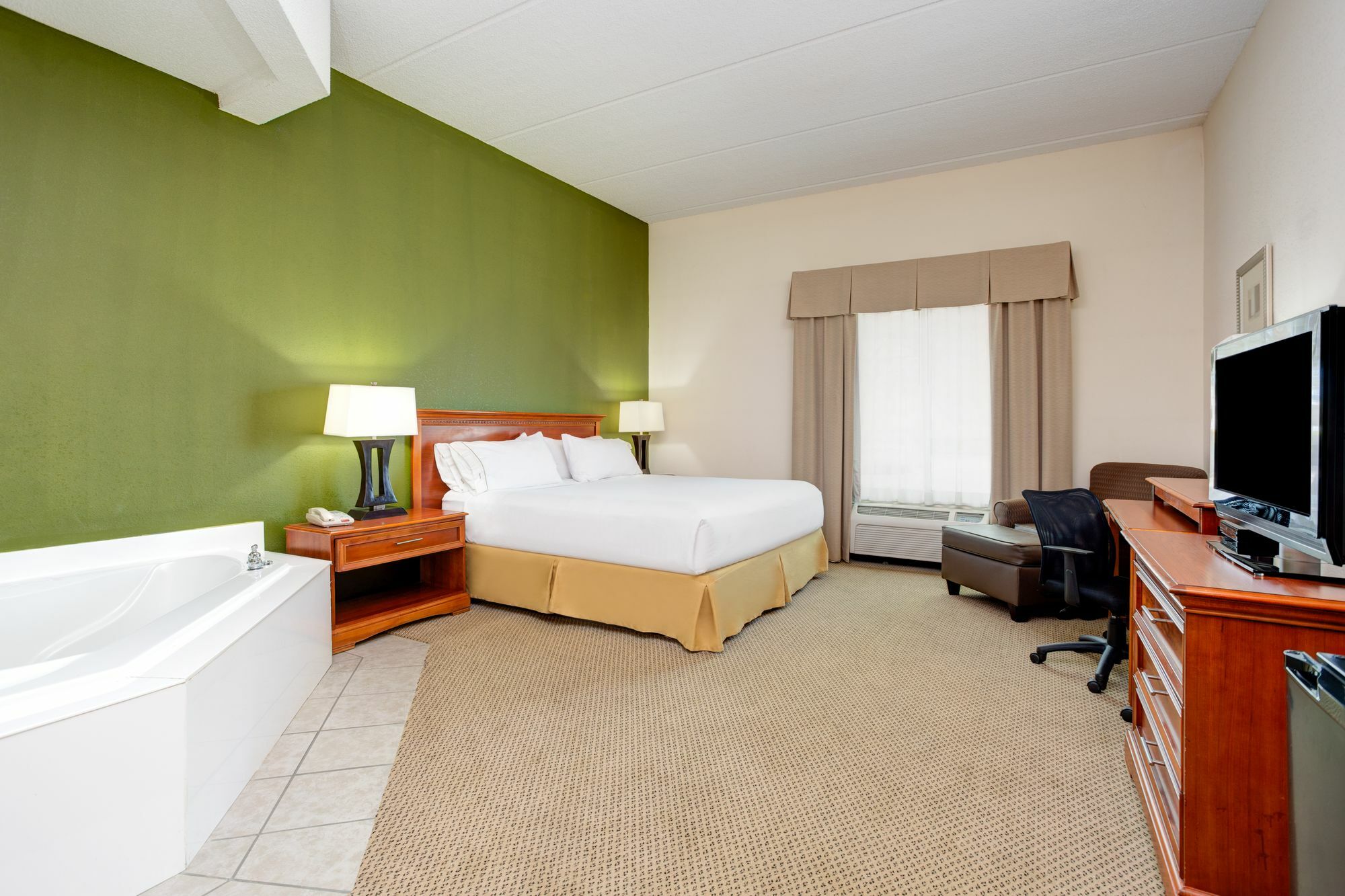 Holiday Inn Express Hotel & Suites Dublin By Ihg Exterior foto